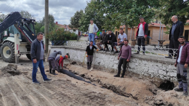 BELEDİYEMİZCE ÜST YAPI ÇALIŞMALARI (PARKE TAŞI DÖŞEME) ÖNCESİ, ALT YAPI ÇALIŞMALARINA DEVAM EDİLMEKTE...