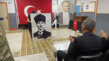 10 KASIM'DA ATAÜTÜRK'Ü SAYGIYLA ANDIK.